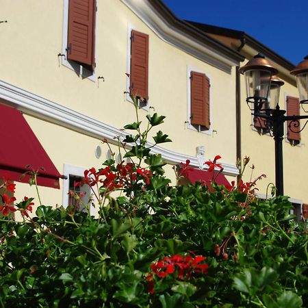 Hotel Dependance Lipa Basovizza Exterior foto