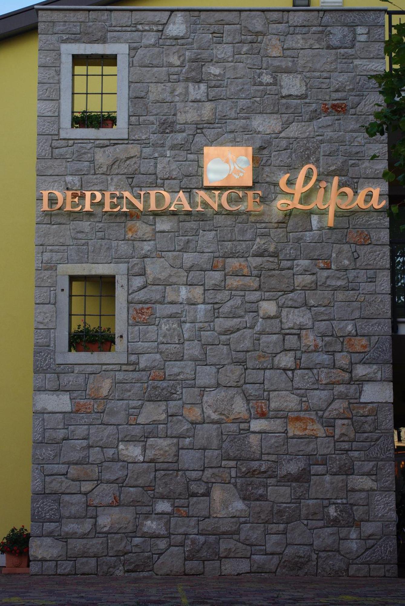 Hotel Dependance Lipa Basovizza Exterior foto